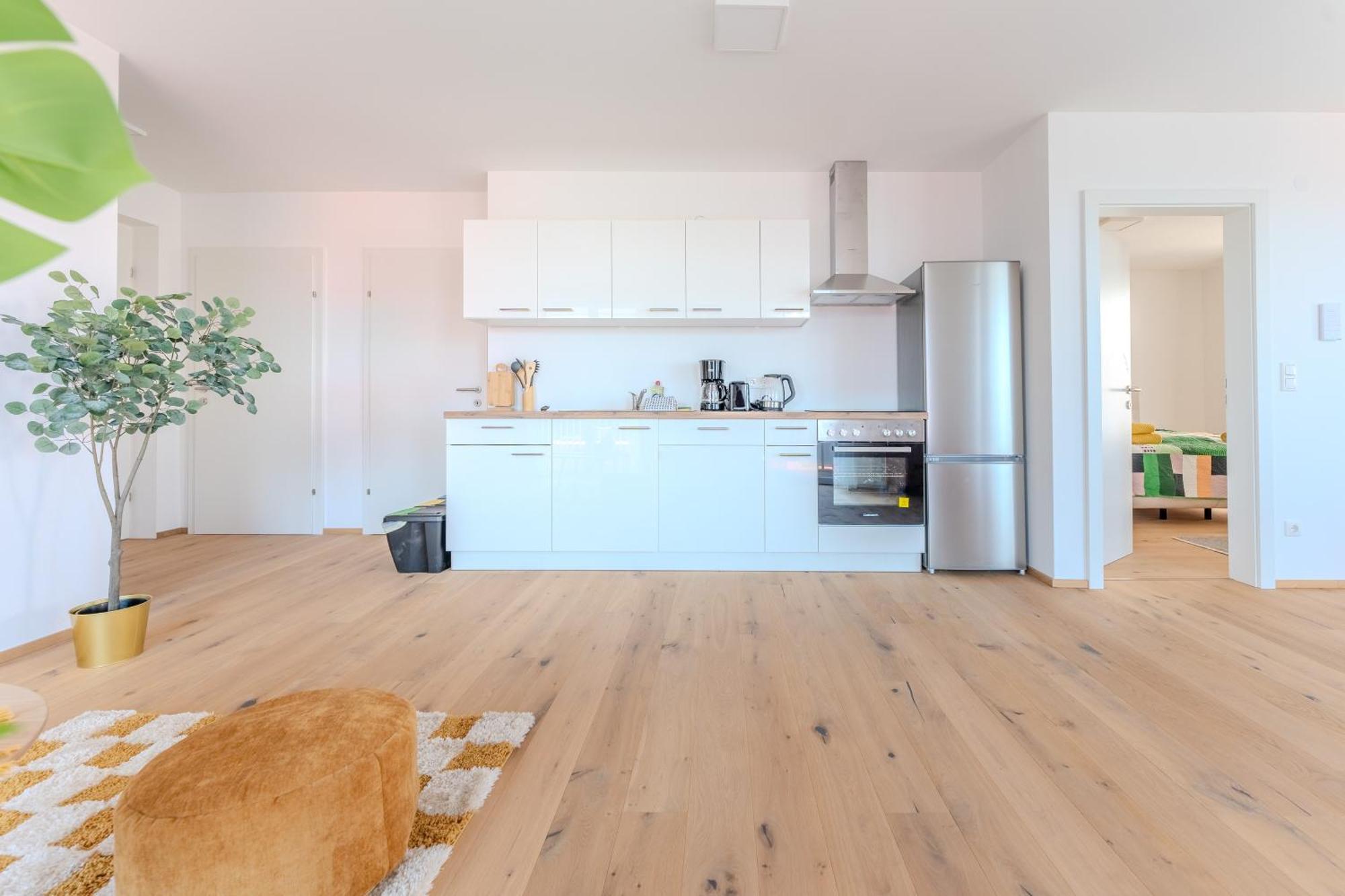 Deluxe - Newly Built Apartment *